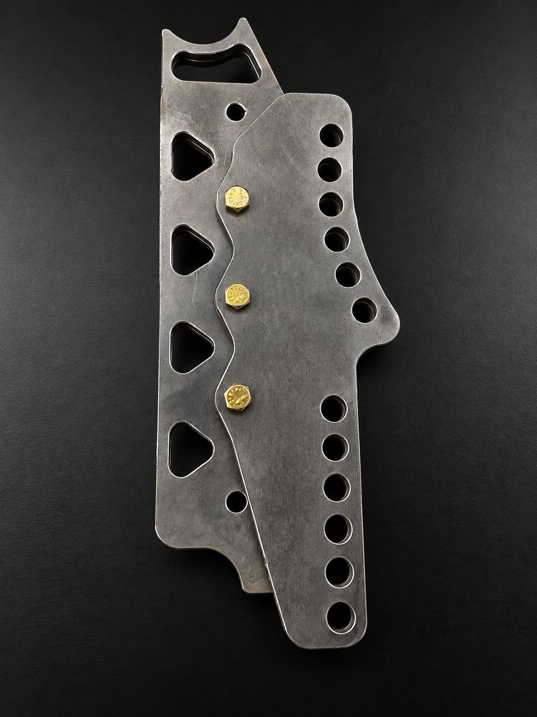Extreme Adjustability Frame-Side 4-Link Brackets